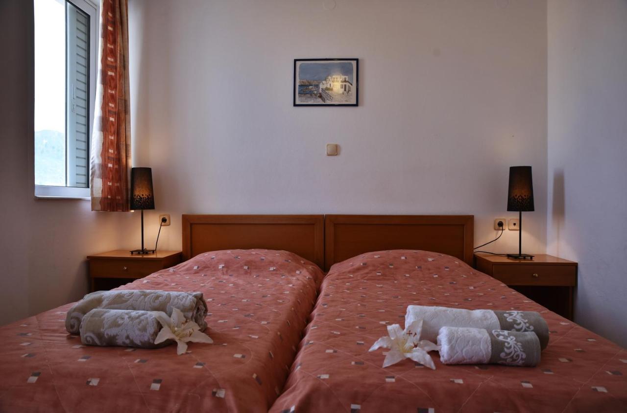 Nirevel Apartments กูเวส ภายนอก รูปภาพ
